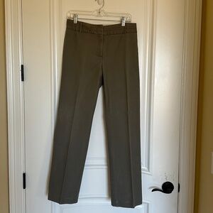 Dalia Women’s Olive Green Straight-Leg Chino Pants – Size 8